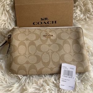 Double Corner Zip Wristlet in Signature Canvas